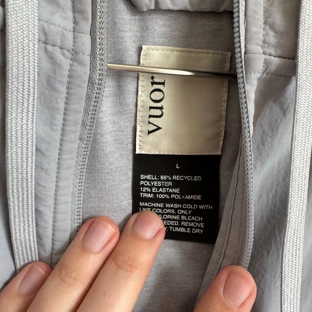 Vuori grey Sunday element hoodie - Picture 3 of 4